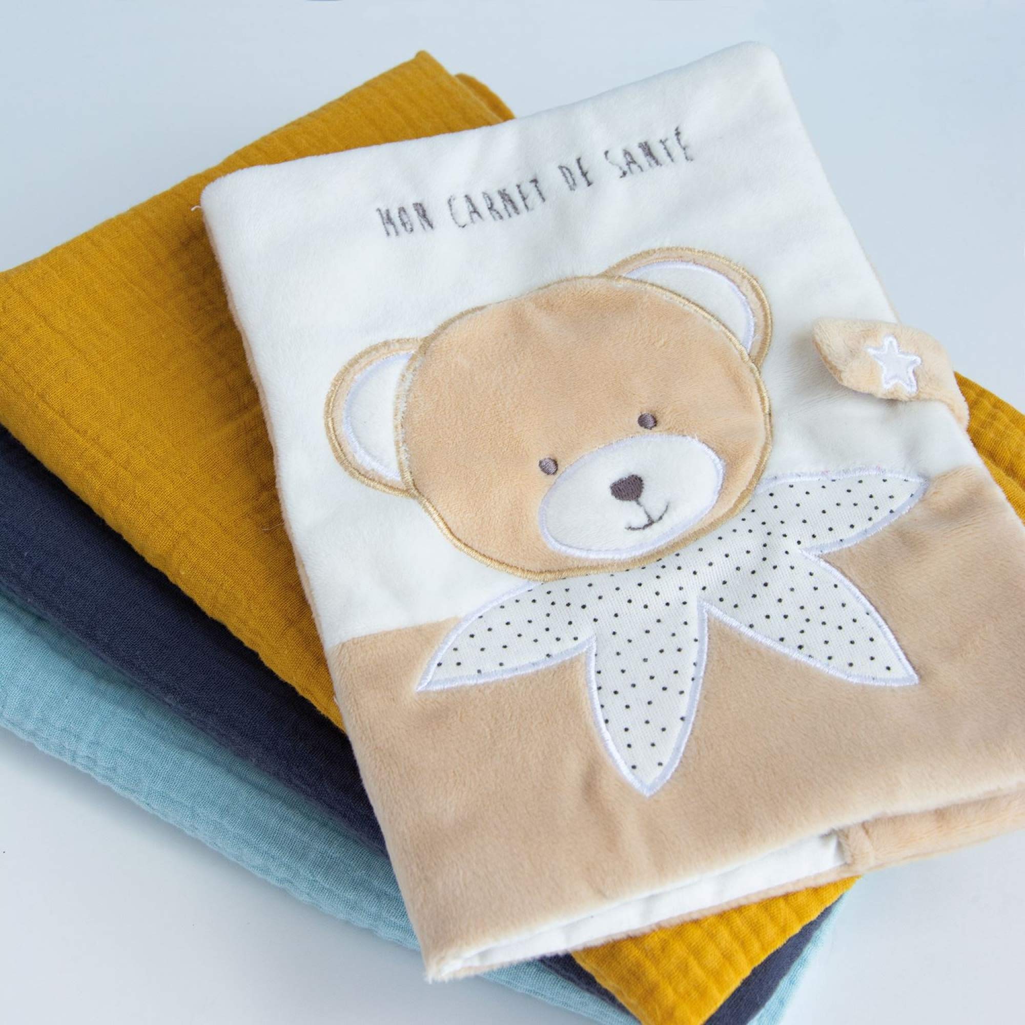doudou-et-compagnie-prot-ge-carnet-sant-dc3504-ours-beige image 2