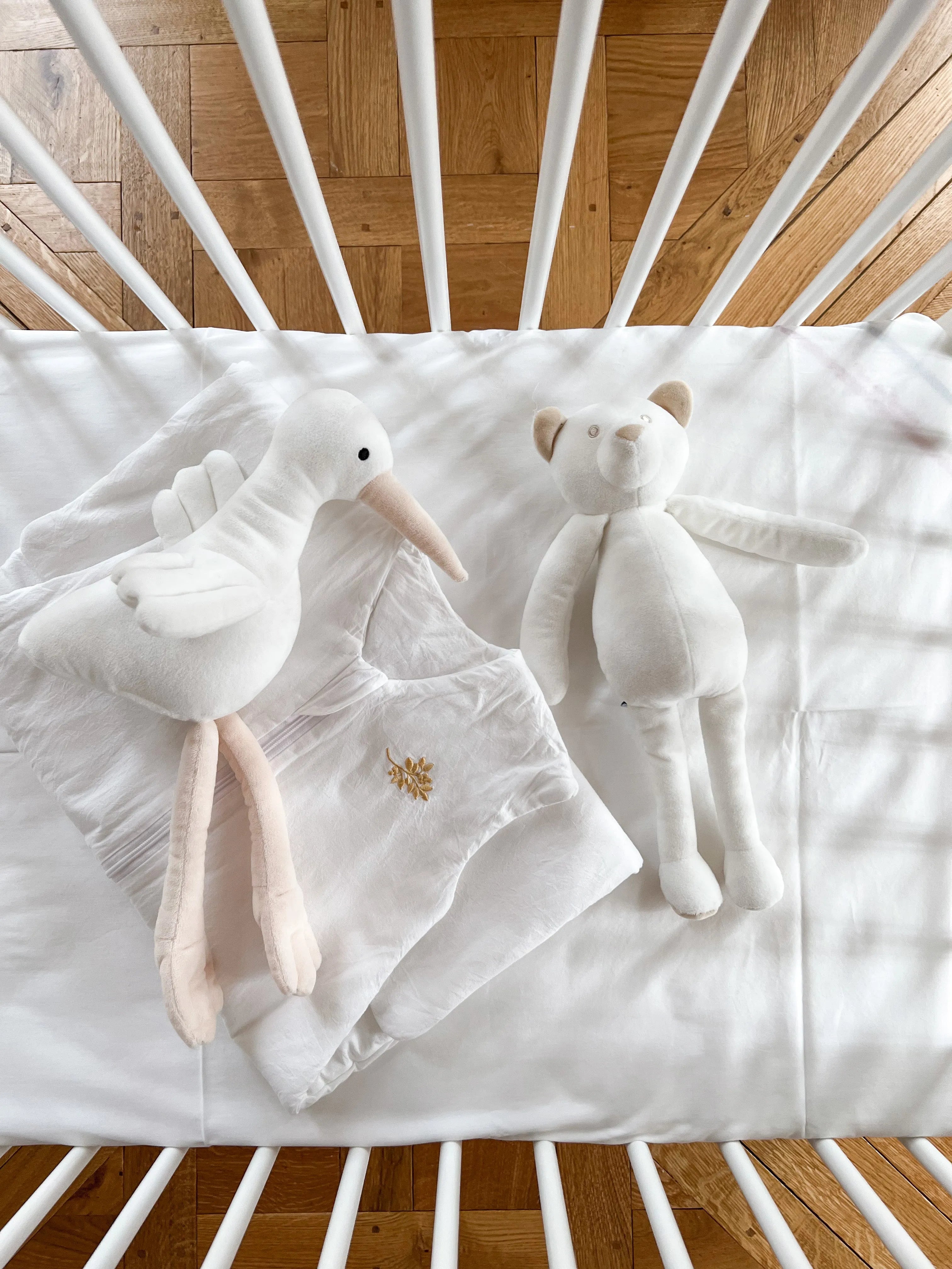 la-pelucherie-naissance-mon-premier-doudou-ours-peluche-petit-36-cm-blanc image 7