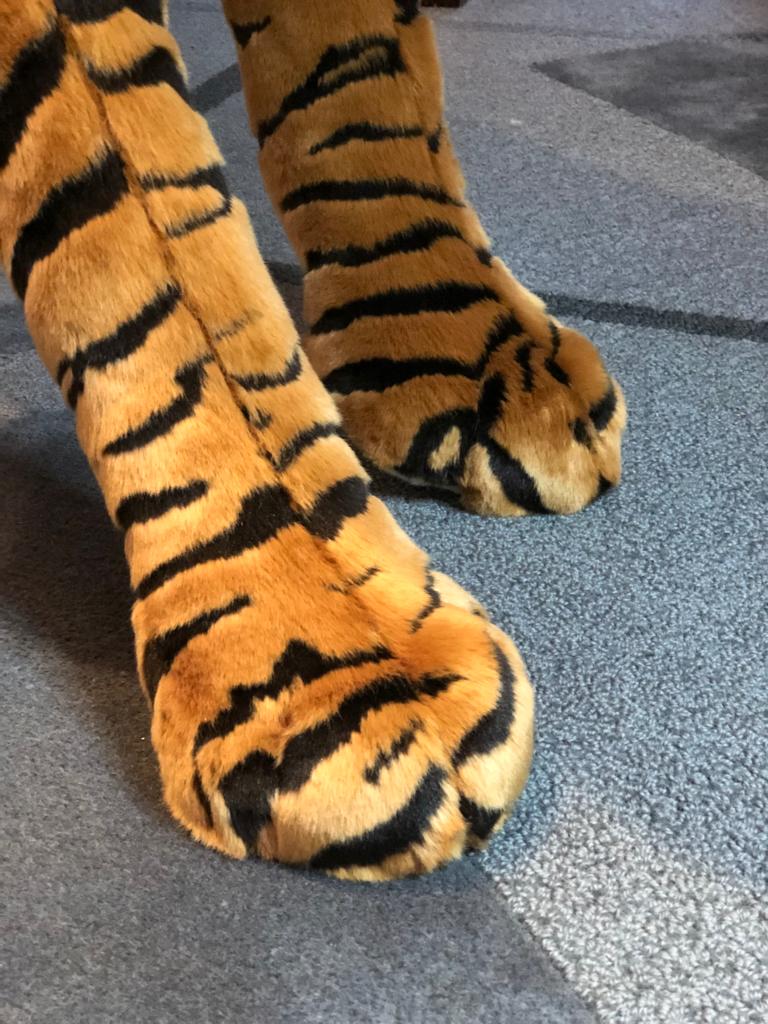 la-pelucherie-tigre-g-ant-peluche-xxl-180-cm-rayures image 5