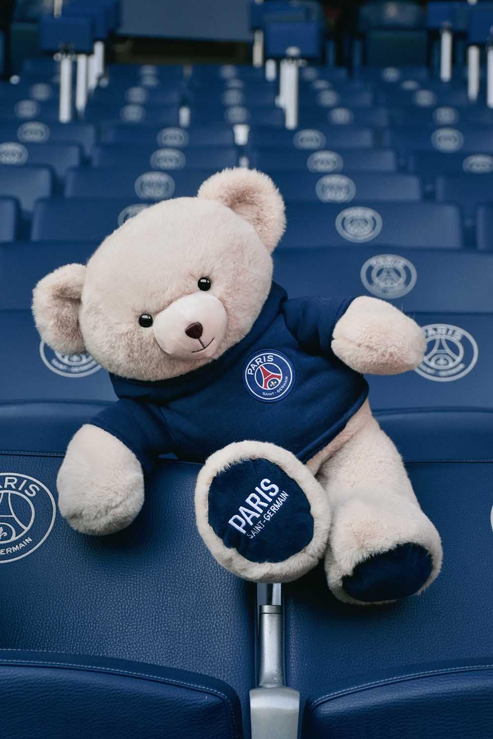 doudou-et-compagnie-psg-ours-mascotte-dc4269-peluche-35-cm image 3