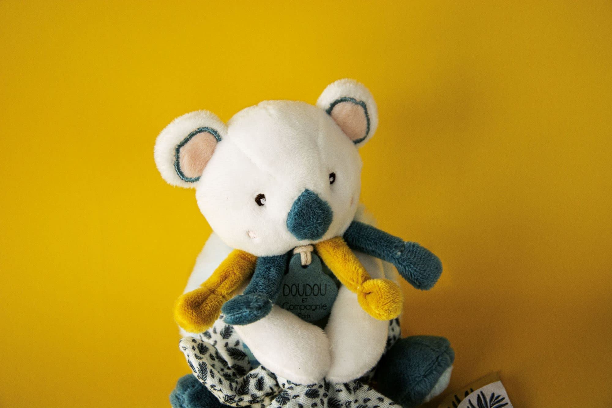 doudou-et-compagnie-yoca-le-koala-peluche-koala-bleu-15-cm-dc3667 image 5