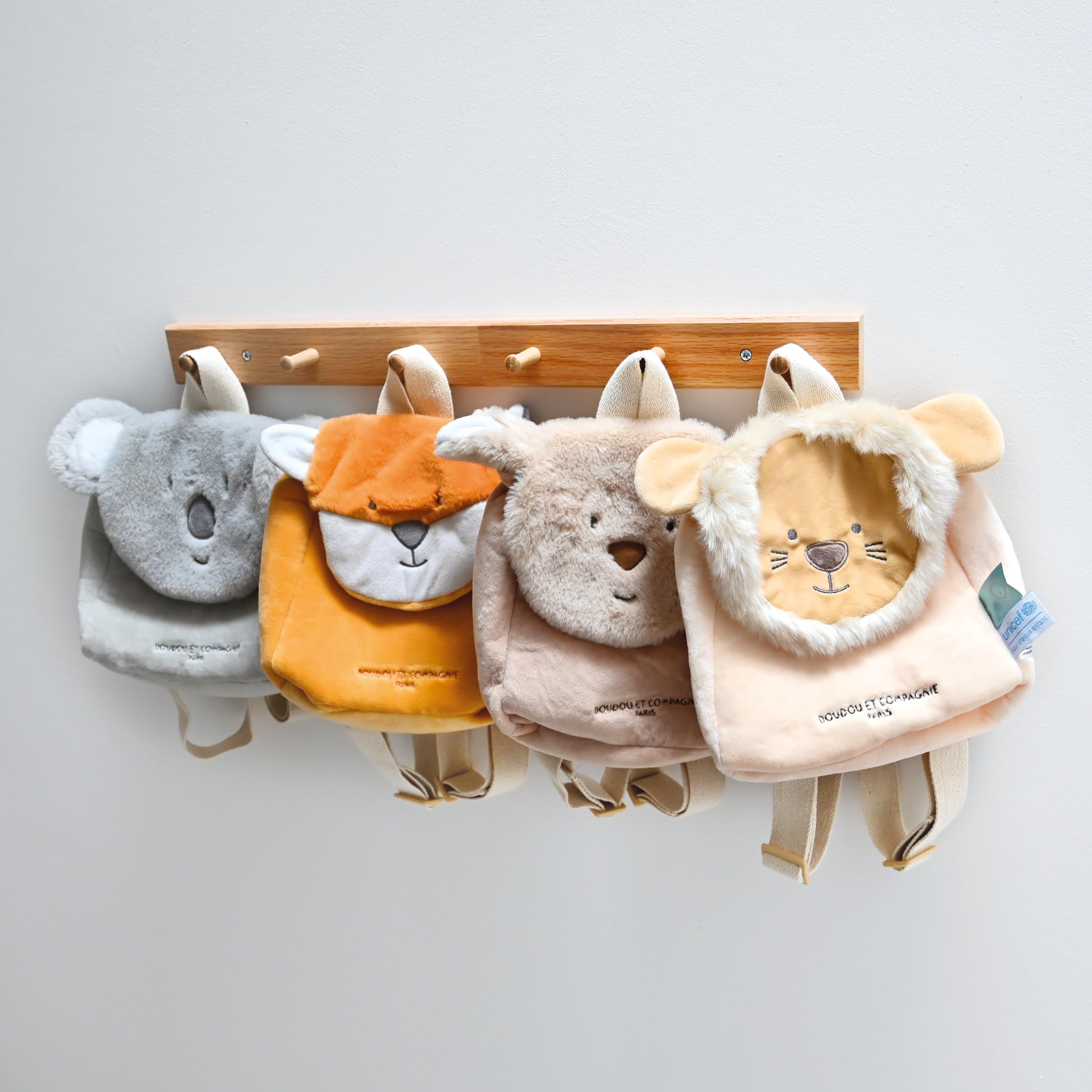 doudou-et-compagnie-sac-dos-renard-orange-unicef-20-cm image 4