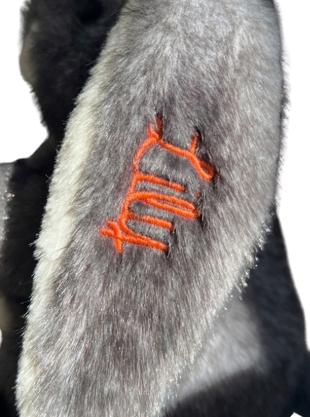 la-pelucherie-peluches-personnalisation-oreille-lapin-ernest-broderie image 1
