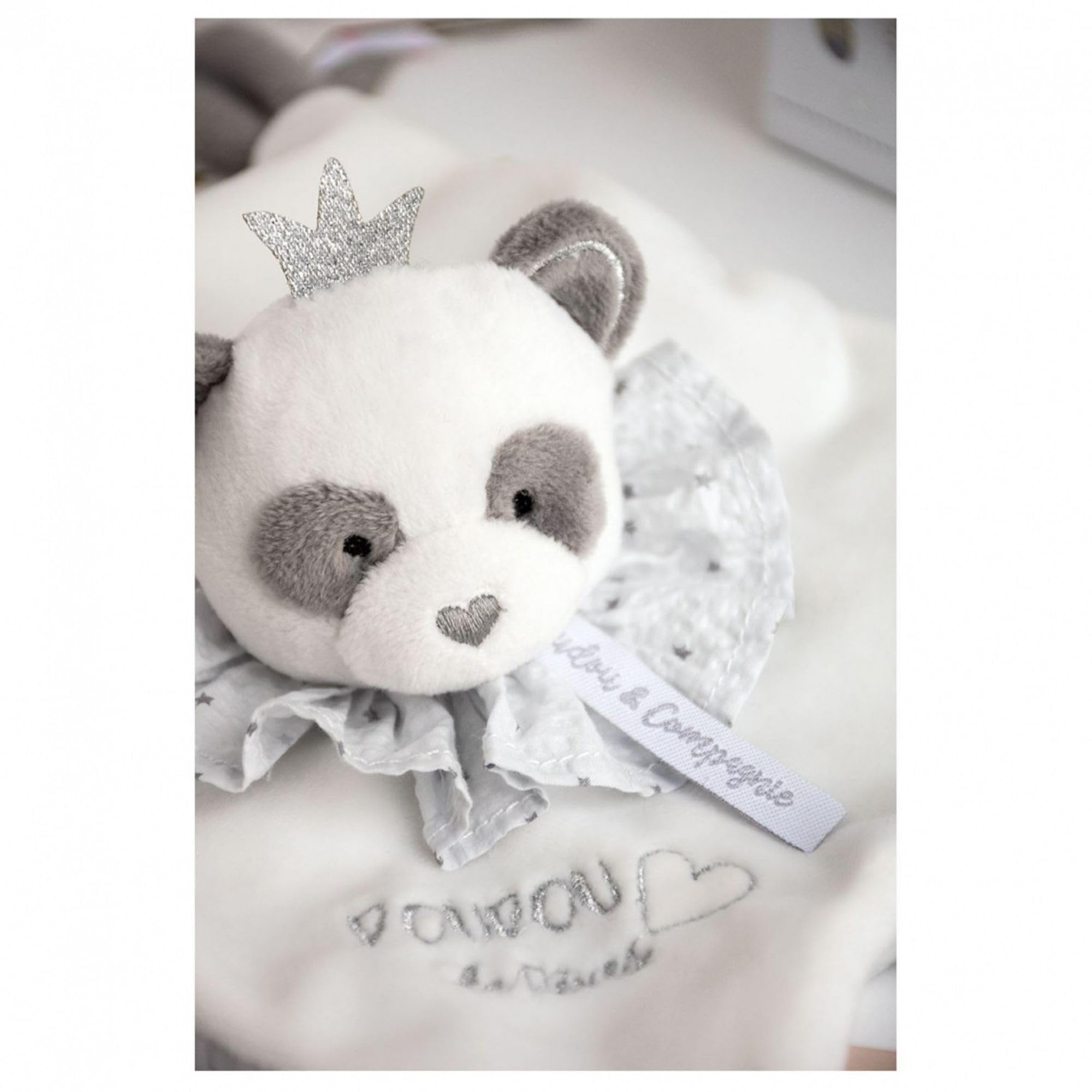 doudou-et-compagnie-attrape-r-ves-dc3536-doudou-panda-gris-20-cm image 3