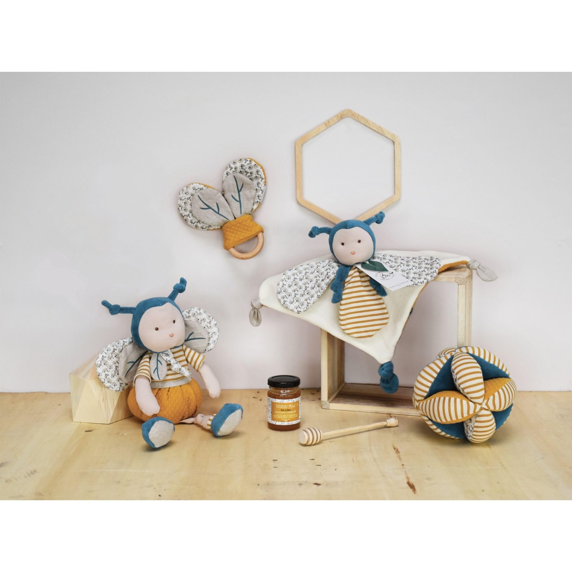 doudou-et-compagnie-coton-bio-dc3843-doudou-plat-abeille-25-cm image 7