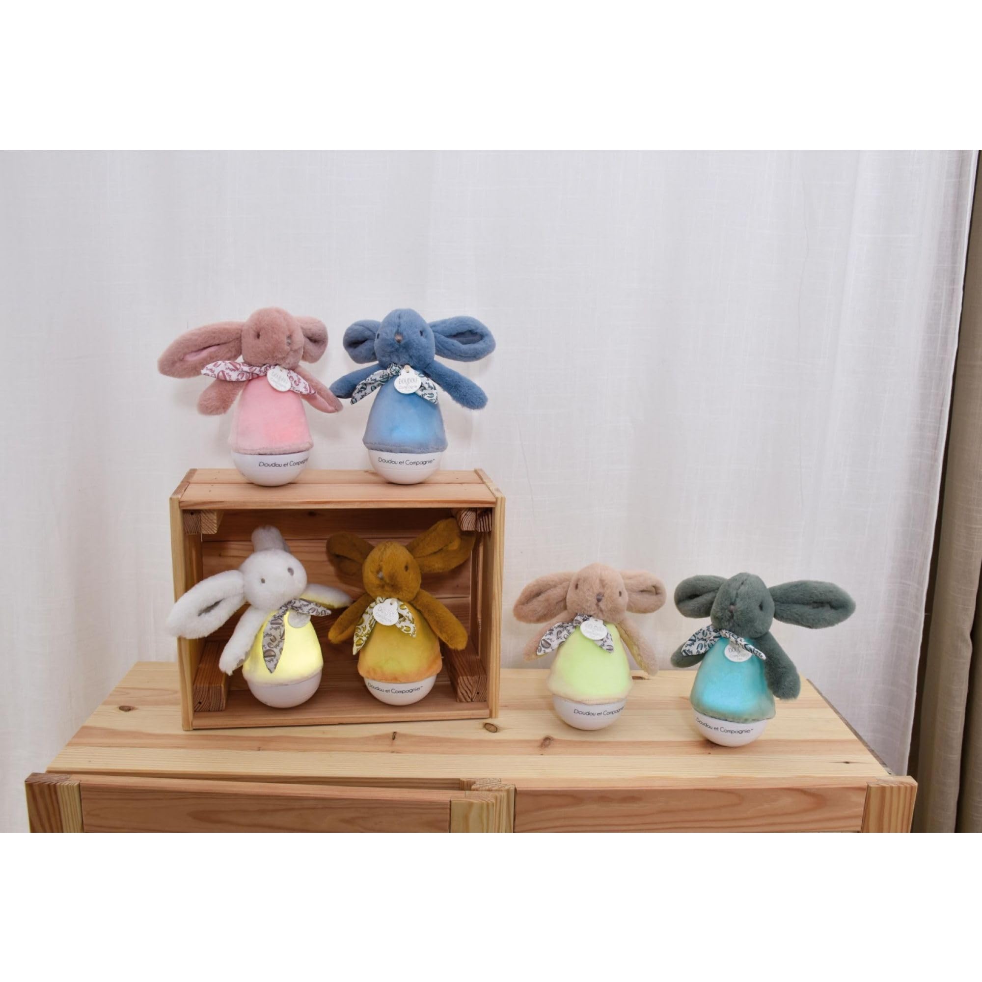 doudou-et-compagnie-veilleuses-culbuto-lapin-veilleuse-rose image 4