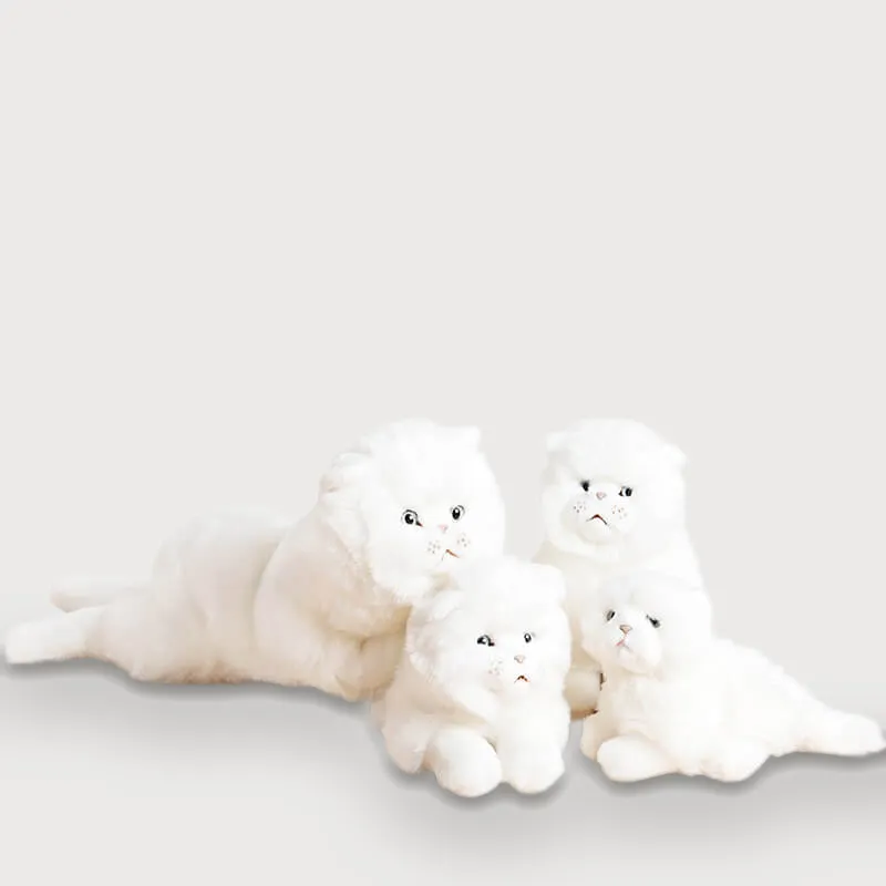 la-pelucherie-oscar-peluche-chat-moyen-assis-30-cm-blanc image 1
