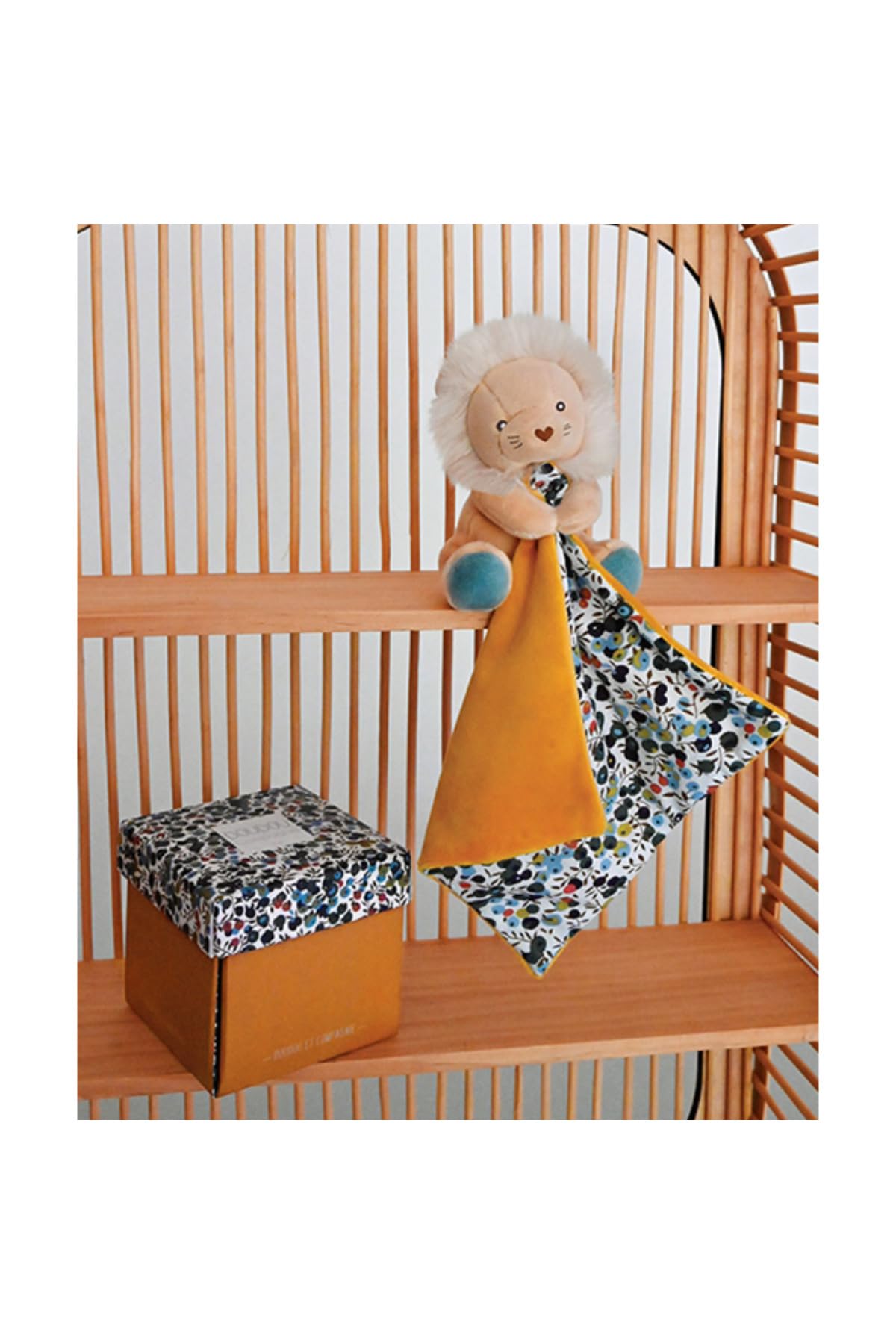 doudou-et-compagnie-boh-aime-pantin-lion-doudou-beige image 3