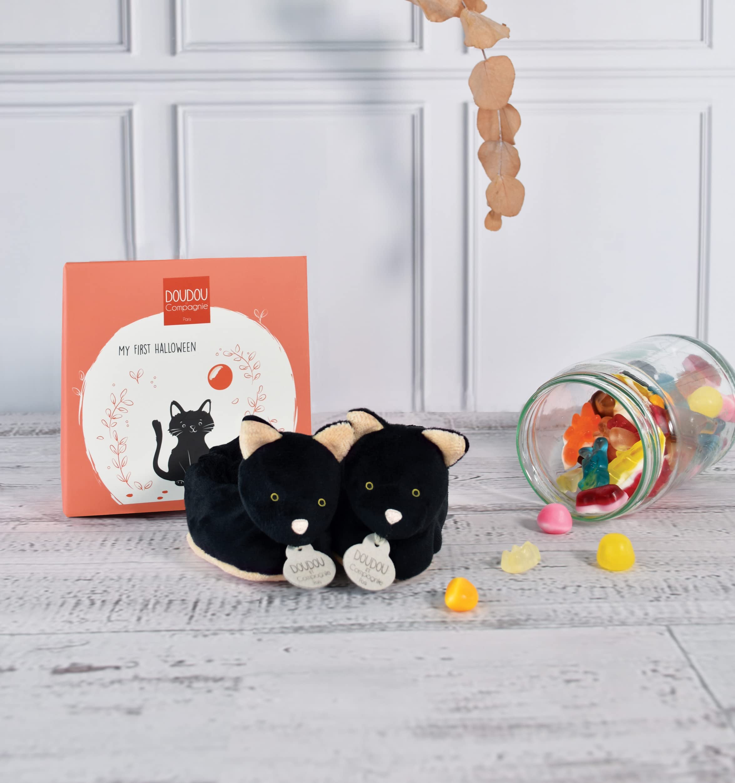 doudou-et-compagnie-chaussons-b-b-chat-noir-0-6-mois-dc3891 image 2
