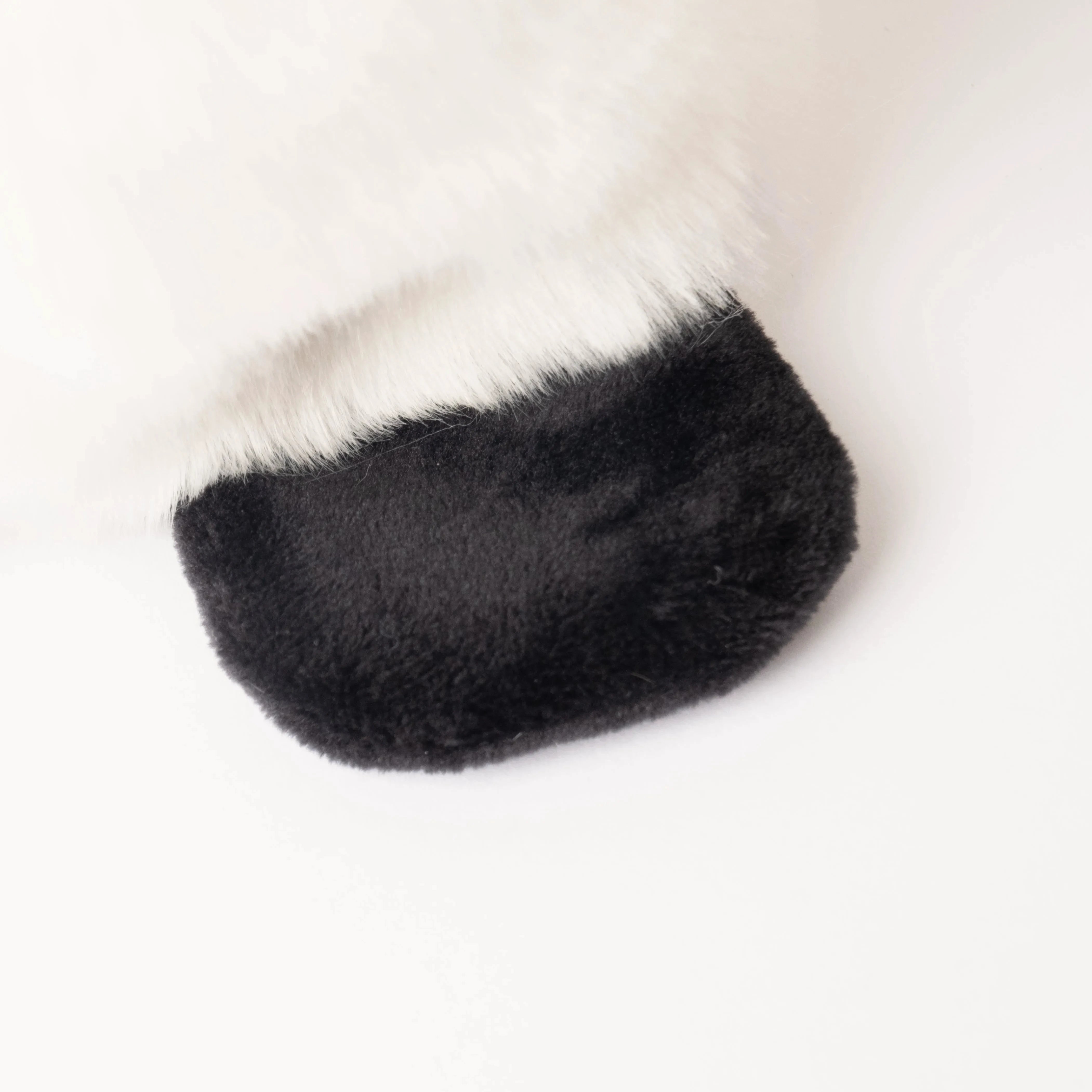 la-pelucherie-pingouin-raymond-peluche-mini-20-cm image 6