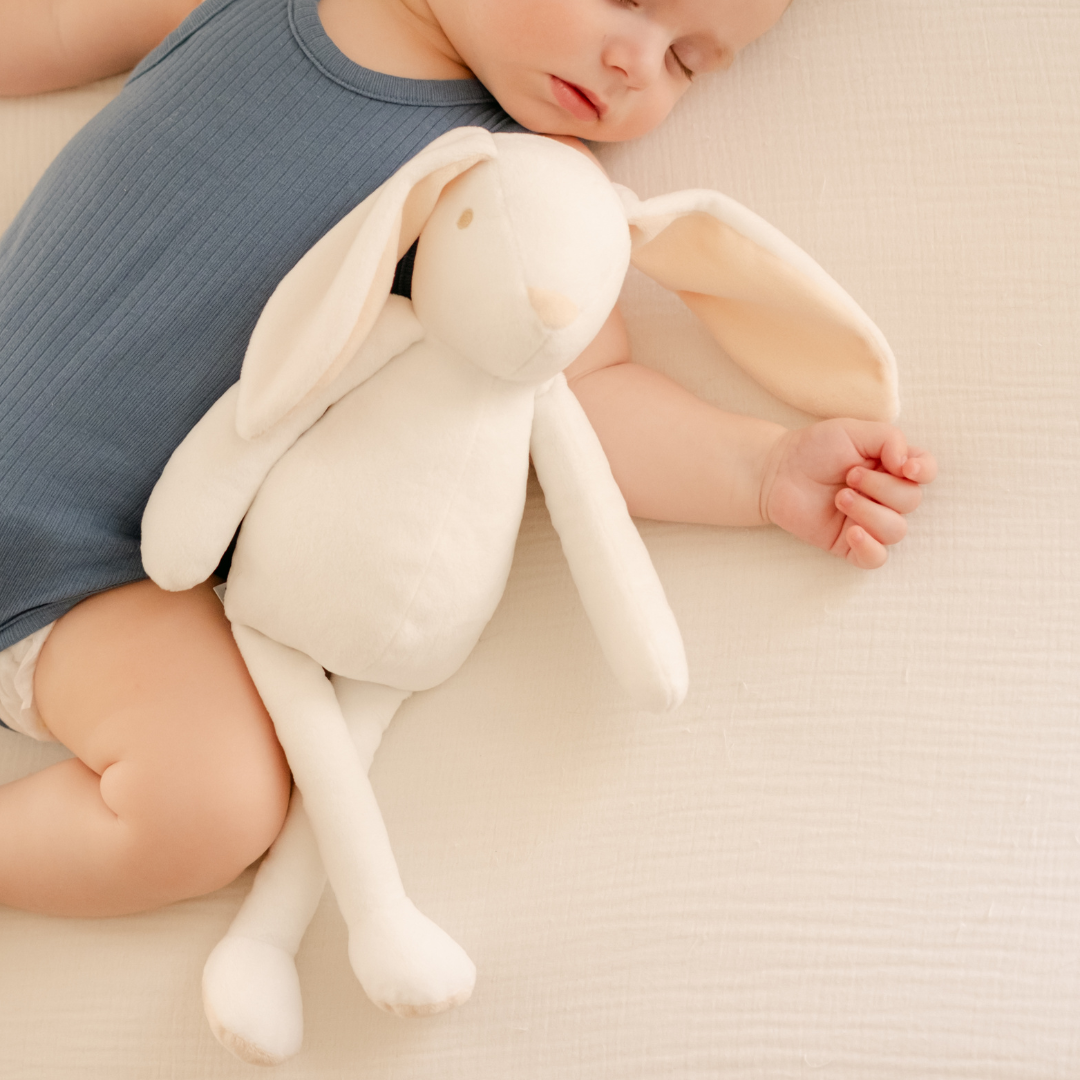 la-pelucherie-mon-premier-doudou-lapin-doudou-blanc-35-cm image 2