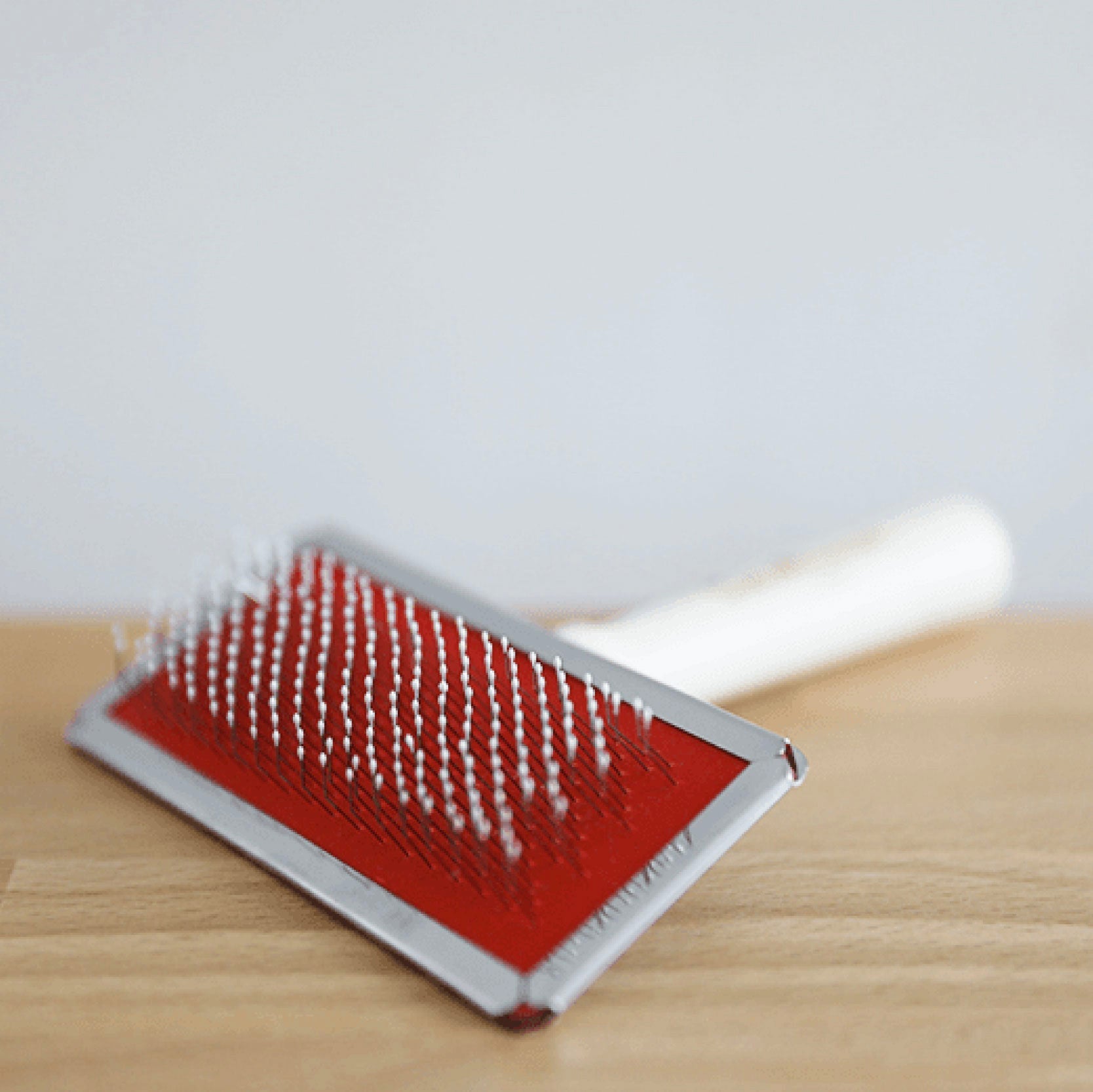 la-pelucherie-brosse-carde-accessoire-peluche-poils-soyeux image 4