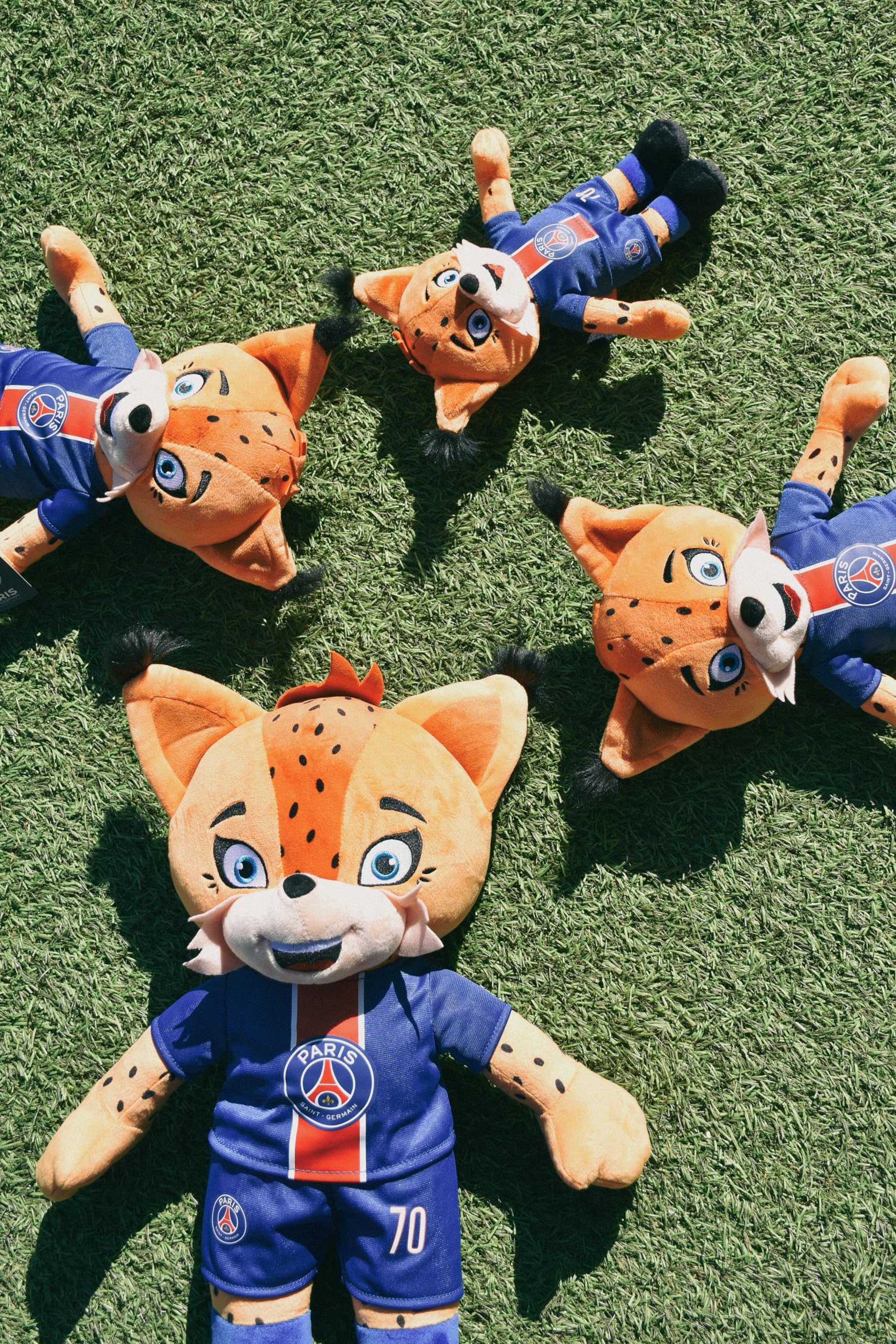 doudou-et-compagnie-psg-peluche-germain-lynx-25-cm-maillot image 3