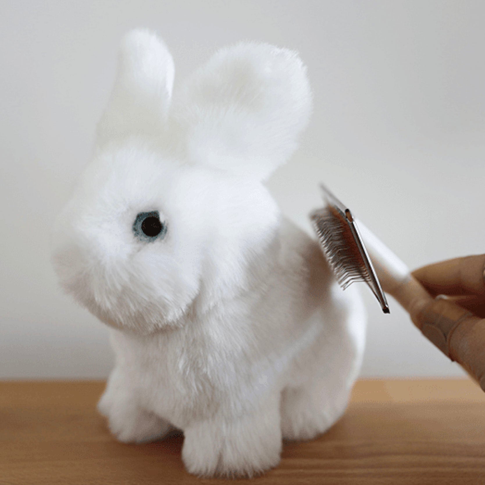 la-pelucherie-brosse-carde-accessoire-peluche-poils-soyeux image 3