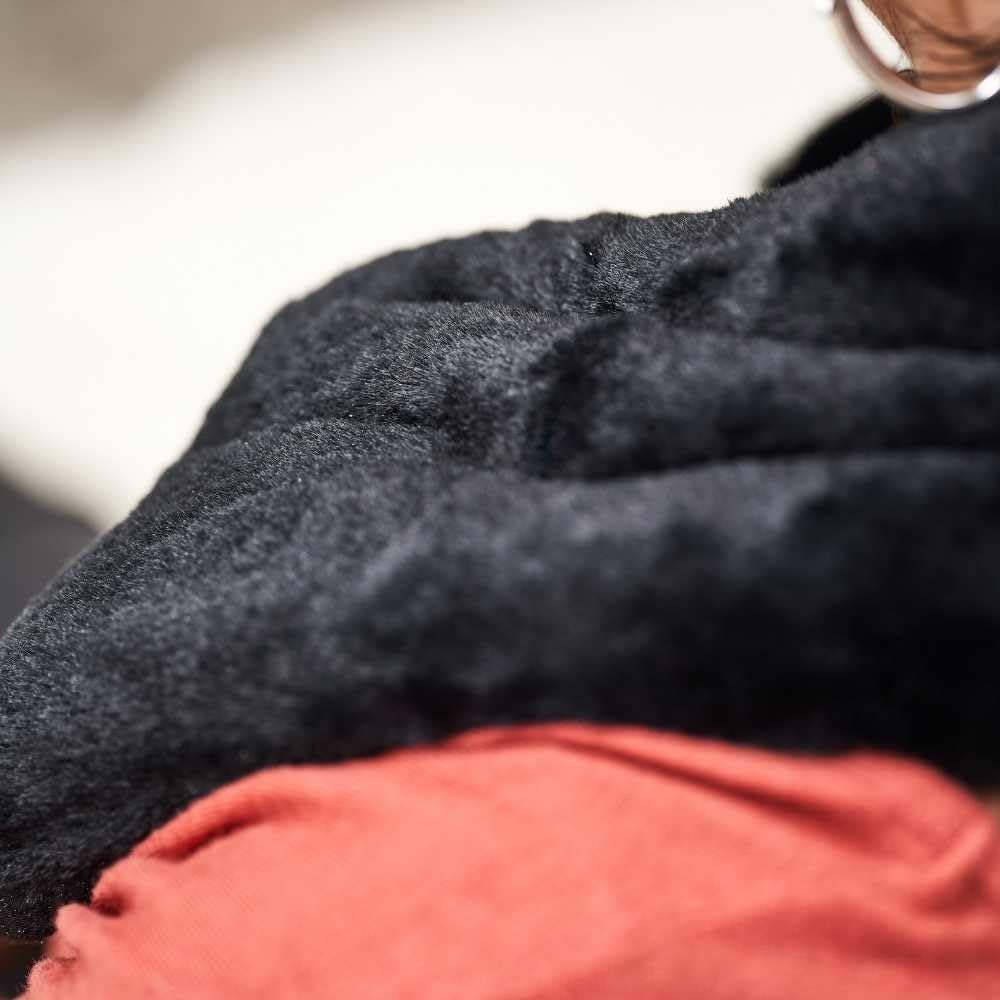 pelucho-bandeaux-bouillottes-tour-de-cou-bouillotte-noire-lavande image 5