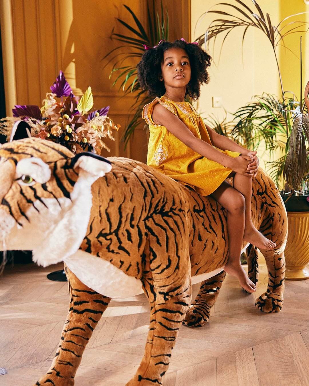 la-pelucherie-tigre-g-ant-peluche-xxl-180-cm-rayures image 3