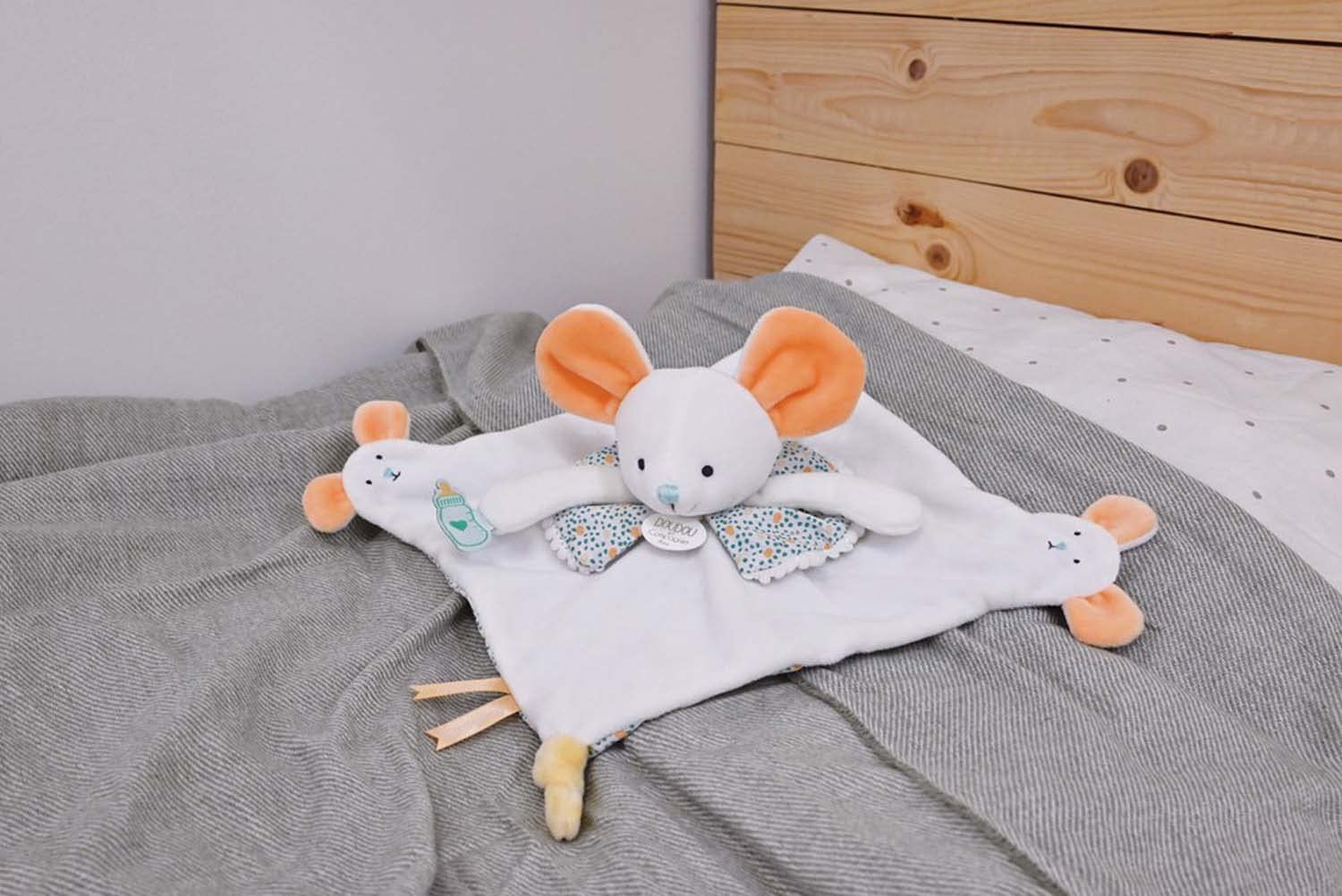doudou-et-compagnie-petits-fut-s-dc4055-doudou-souris-l-30-cm image 2